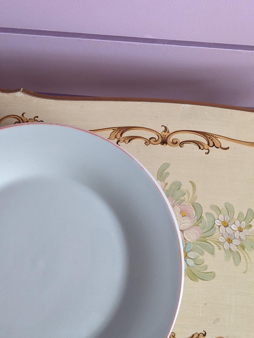 White Large Dinner Plates with Pink Rim - Set of 6 - Picture 4 of 4